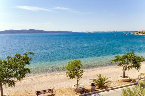Apartments by the sea Brodarica Sibenik - 15270 - image 3