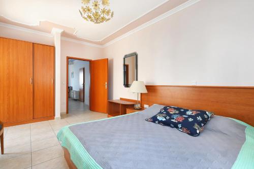 Apartment Brodarica 15270c - main image