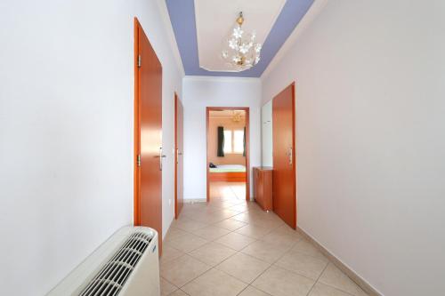 Apartment Brodarica 15270c - image 10