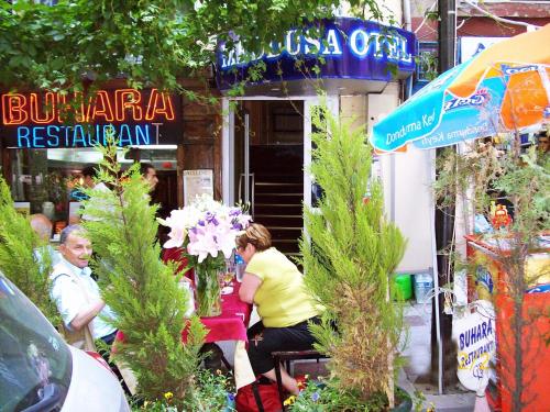 Meddusa Hotel Istanbul - image 9