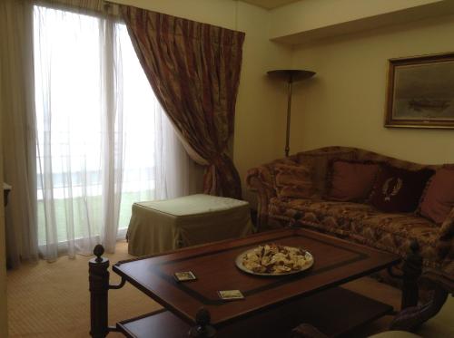 Park Hotel - image 2