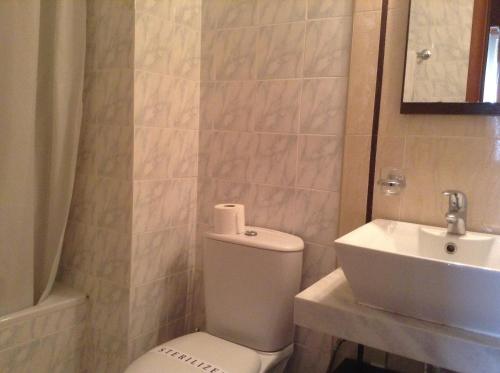 Park Hotel - image 2