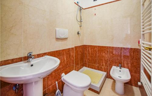 Bathroom, Amazing home in Monterosi with 2 Bedrooms and WiFi in Monterosi