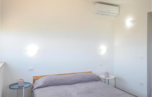  Gorgeous Apartment In Briatico With Kitchen in Briatico