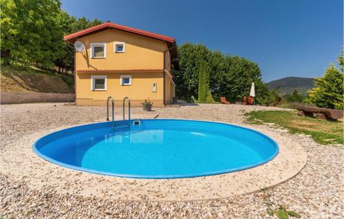Nice Home In Vrbovsko With 5 Bedrooms, Wifi And Outdoor Swimming Pool