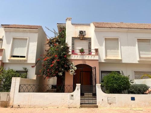 maison du bonheur en bord de mer avec piscine in 사이디아