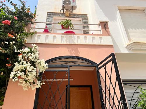 maison du bonheur en bord de mer avec piscine in 사이디아