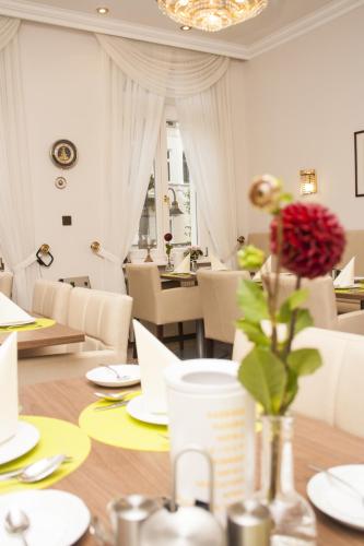 Hotel Haus Berlin - image 12