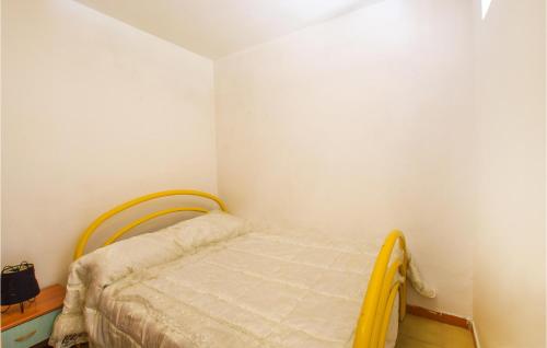 2 Bedroom Cozy Apartment In Botricello