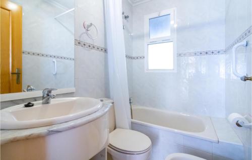 Two-Bedroom Holiday Home image 3