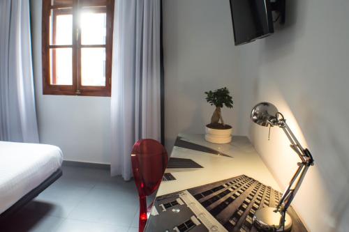 Quart Youth Hostel & Apartments - image 7