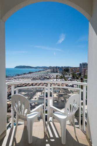 Triple Room with Sea View