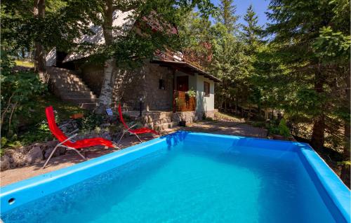 Nice home in Cavle with 2 Bedrooms, WiFi and Outdoor swimming pool - Platak