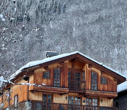 Chalet with Balcony