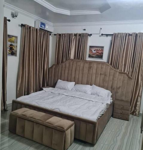 Plistbooking 4 Bedroom Citi View Isheri Apartment photo 4