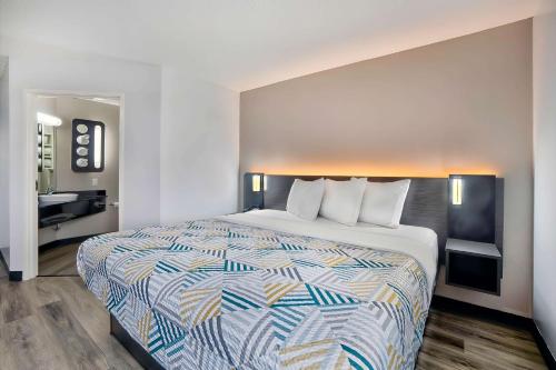 Motel 6-Benbrook TX - Fort Worth - image 6