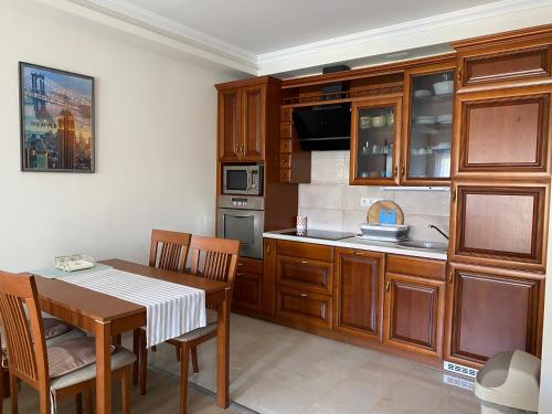 Boruzs Apartman - image 4