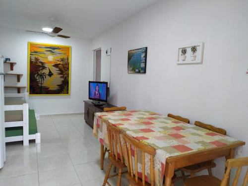 ห้องส่วนกลางสำหรับนั่งเล่น/ดูทีวี, Residencial Praia Bombas in บอมบาส