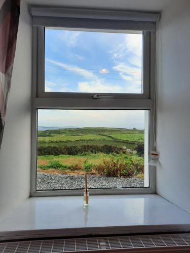 Conneelys Cottage, Connemara, Clifden, H71Y096