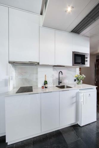 Apartosuites Jardines de Sabatini, Madrid (foto 8)