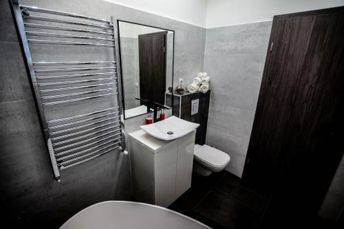 Luna Lux Residency - image 8