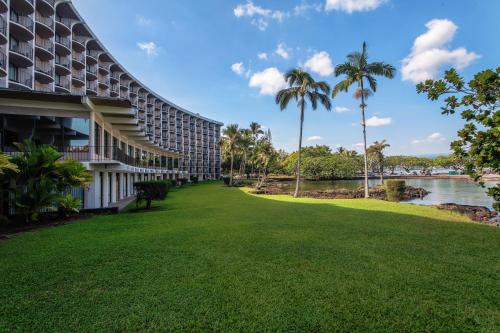 Castle Hilo Hawaiian Hotel