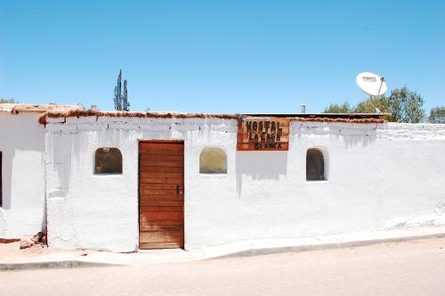 

Hostal La Casa Blanca