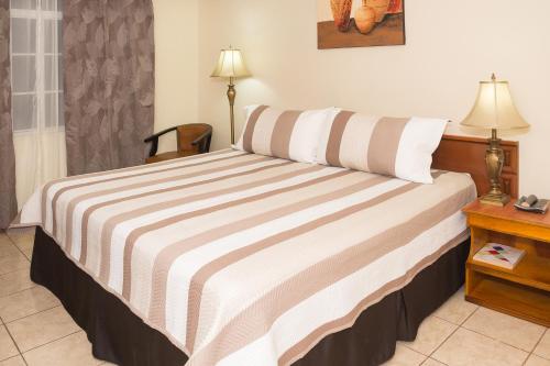 Hotel Tropico Inn in San Miguel