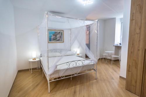 Around Lago Maggiore rooms Room Type - Deluxe Room