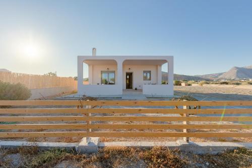 House on the black beach with sea view and parking