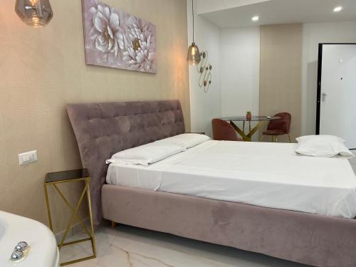 King Room with Spa Bath