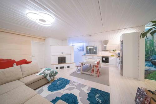 Villa ArcticFox Rovaniemi - Tap to explore photos