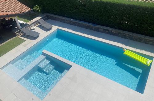 Swimming pool, B&B ARCOBALENO in Longone al Segrino