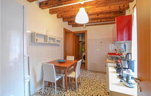 Lovely Apartment In Venezia With Wifi - image 2