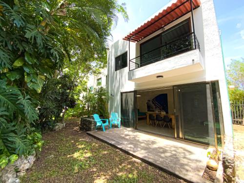 숙소 외관, Villa Selvática con Piscina Privada en Playa del Carmen (Villa Selvatica con Piscina Privada en Playa del Carmen) in 시티 센터