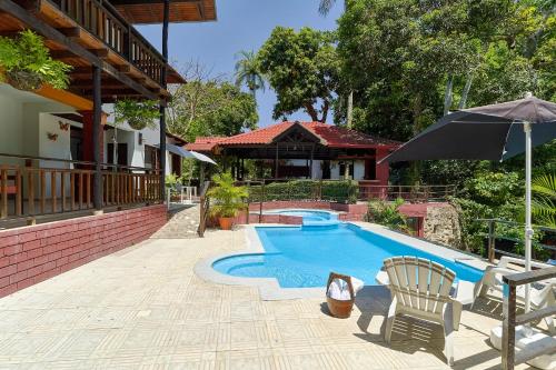 Villa Bayacanes con piscinas privadas