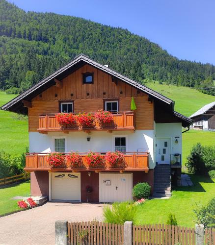 Apartment Bergfeeling - Russbach am Pass Gschütt
