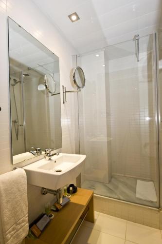 Casp 74 Apartments - image 11