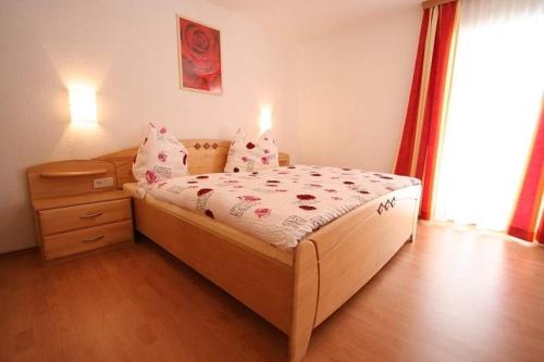 3 bedrooms, 4 beds