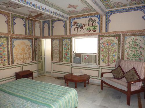 2 twin beds