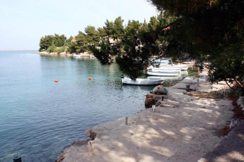 Apartments by the sea Starigrad, Paklenica - 6589 - Starigrad-Paklenica
