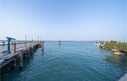 Amazing Apartment In Lugana Di Sirmione - image 4