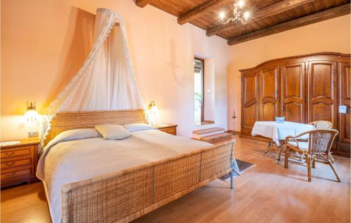 4 Bedroom Lovely Home In Lequio Tanaro in Lequio Tanaro