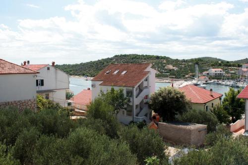 Apartment Jezera 5063c - image 11