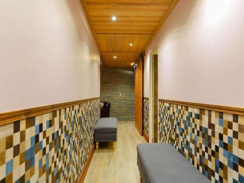 Apartment image 8