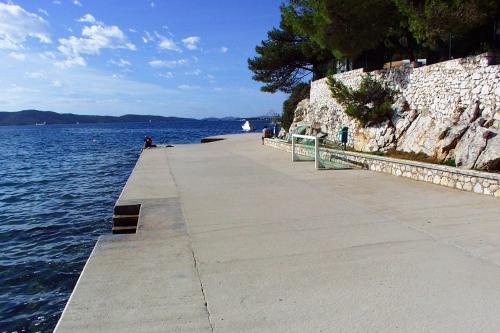  Apartments with a parking space Brodarica, Sibenik - 12405 in Šibenik