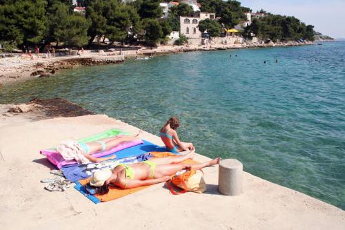 Apartments with a parking space Tribunj, Vodice - 12529