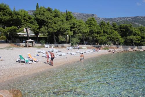Family friendly apartments with a swimming pool Bol Brac - 14379 - main image