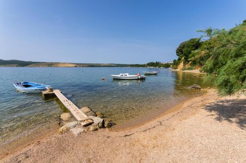 Family friendly house with a swimming pool Posedarje Novigrad - 15785 - image 10