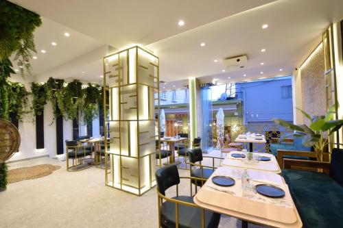 Restorāns, John's Hotel in Chalkida (Chalcis)